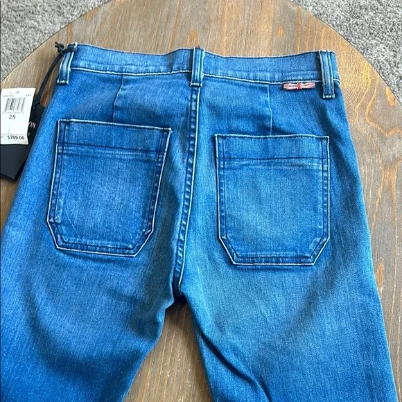 Hudson Flare Denim Jeans - Picture 6 of 17